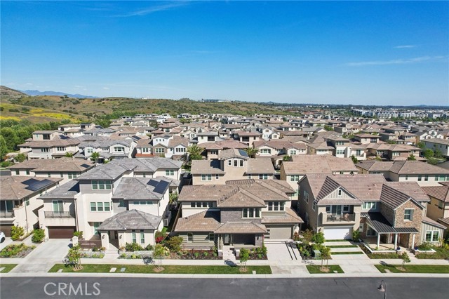 56 Chasma, Irvine CA: https://media.crmls.org/medias/b468bf48-73a7-454e-b9cd-fc333a70fd4e.jpg