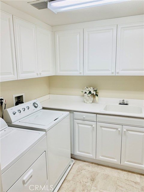 Detail Gallery Image 19 of 42 For 67 Reunion, Irvine,  CA 92603 - 3 Beds | 3 Baths