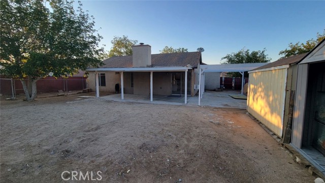 10221 Lawson Avenue, Adelanto CA: https://media.crmls.org/medias/b46a01c6-8411-4cf1-be6a-1fa7e7a564de.jpg