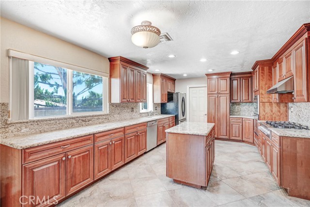 5425 Via Serena, Rancho Cucamonga, CA 91701