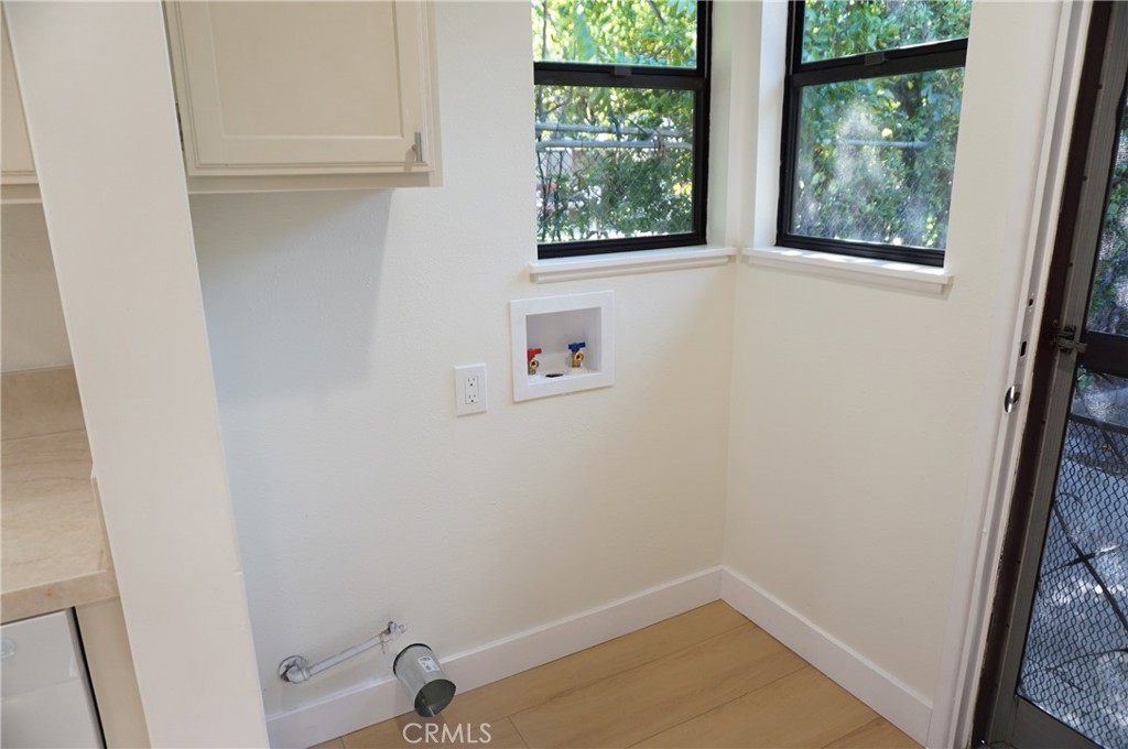 B46A938D 63Df 4541 A828 Cf18Febaa16B 3948 Pennsylvania Avenue, Glendale, Ca 91214 &Lt;Span Style='BackgroundColor:transparent;Padding:0Px;'&Gt; &Lt;Small&Gt; &Lt;I&Gt; &Lt;/I&Gt; &Lt;/Small&Gt;&Lt;/Span&Gt;