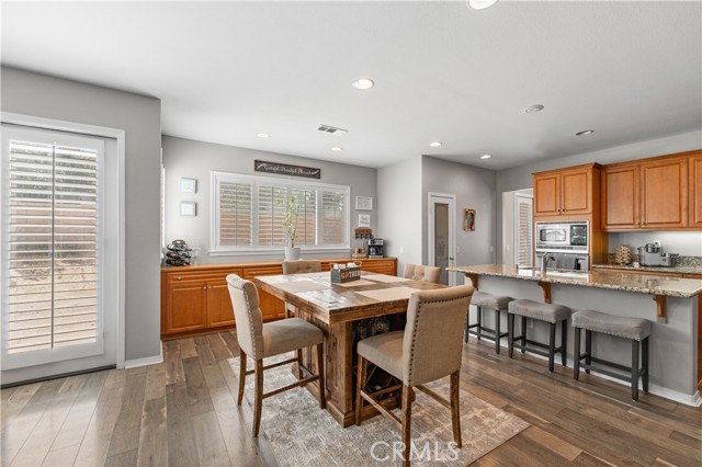 42639 Biscay, Lancaster CA: https://media.crmls.org/medias/b46b0e2a-bf42-4776-9d5d-210aed1339b1.jpg