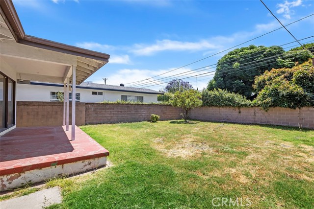 2729 N Studebaker Road, Long Beach CA: https://media.crmls.org/medias/b46bf3d8-b911-4bf0-b401-8faa5572a439.jpg