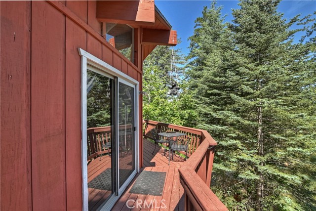 Detail Gallery Image 24 of 31 For 28393 Larchmont Ln, Lake Arrowhead,  CA 92352 - 2 Beds | 2 Baths