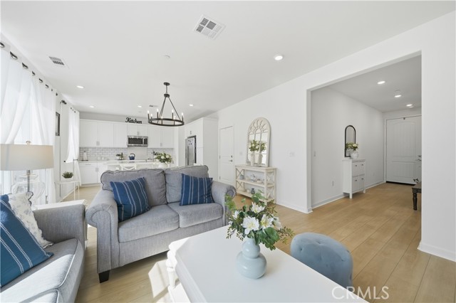 Detail Gallery Image 10 of 39 For 31385 Lolite, Winchester,  CA 92596 - 3 Beds | 2/1 Baths