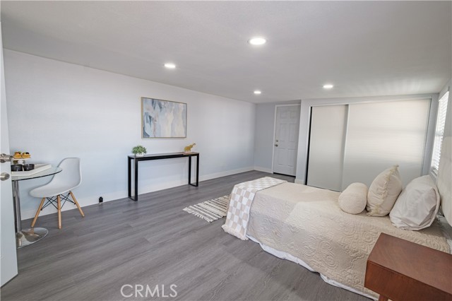 17196 Barbee St., Fontana CA: https://media.crmls.org/medias/b46de3f7-93c9-47b6-9d9c-05220662db15.jpg