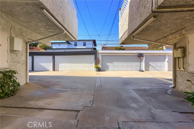2217 Curtis Avenue, Redondo Beach, California 90278, 2 Bedrooms Bedrooms, ,1 BathroomBathrooms,Residential,Sold,Curtis,SB22069328