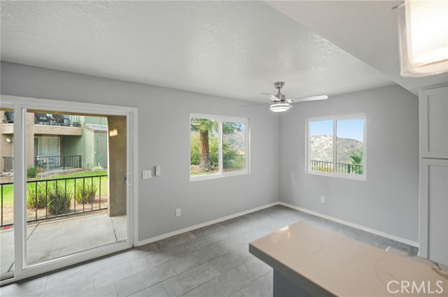 2616 avenida del vista, Corona CA: https://media.crmls.org/medias/b46eed84-c664-4fe8-a59b-9aba72136edb.jpg