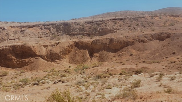 0 Soap Mine Rd, Barstow CA: https://media.crmls.org/medias/b46f41b7-d31f-4b40-b638-cb449d919c95.jpg