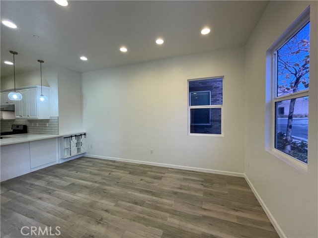 Detail Gallery Image 3 of 11 For 8872 Maple #H,  Montclair,  CA 91763 - 3 Beds | 2/1 Baths