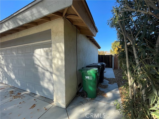 Detail Gallery Image 3 of 52 For 3635 W Avenue K12, Lancaster,  CA 93536 - 3 Beds | 1/1 Baths