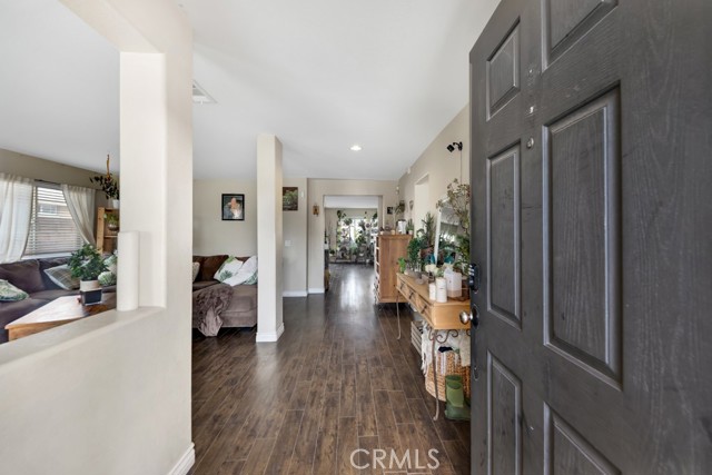 Detail Gallery Image 2 of 31 For 6247 Sandwood, Palmdale,  CA 93552 - 5 Beds | 3 Baths