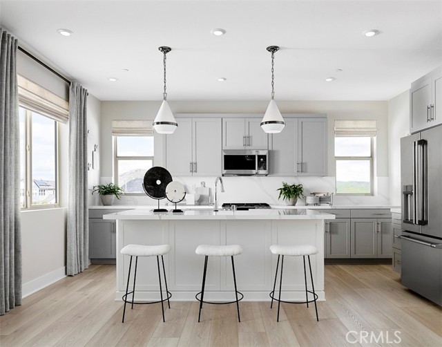 Detail Gallery Image 7 of 18 For 2561 Sprout Ln, Corona,  CA 92883 - 4 Beds | 2/1 Baths