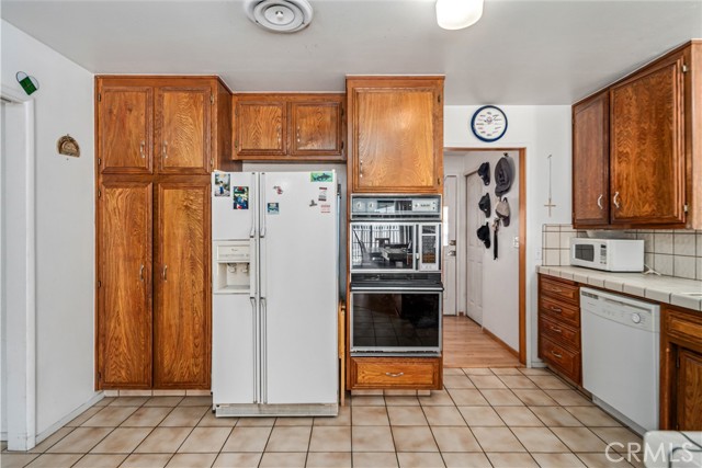 Detail Gallery Image 11 of 32 For 2638 W Avenue J8, Lancaster,  CA 93536 - 3 Beds | 2 Baths