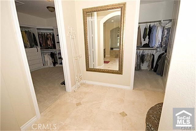 37 Twiggs, Irvine CA: https://media.crmls.org/medias/b47073fe-0087-4b8b-a7e9-2ae1a8512dc4.jpg