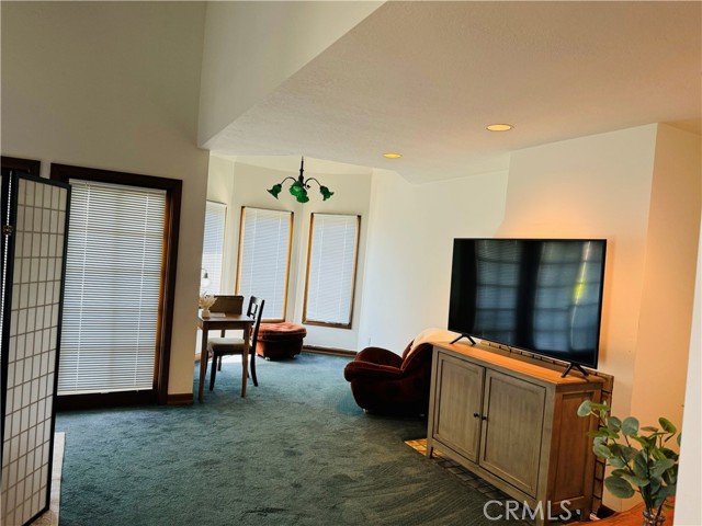 87 Rivo Alto Canal, Long Beach CA: https://media.crmls.org/medias/b4709929-6759-4ba2-817b-9d16a00811ae.jpg