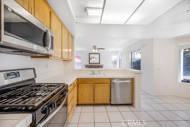 881 Sussex N, San Jacinto CA: https://media.crmls.org/medias/b470f4f0-5991-4e90-8380-0eaa65743a3a.jpg