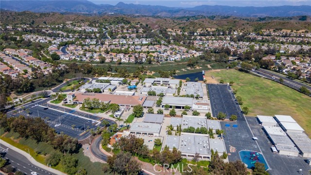 11 Spring View Way, Rancho Santa Margarita CA: https://media.crmls.org/medias/b47106b6-c4e3-4471-bb0d-fddc806ca943.jpg