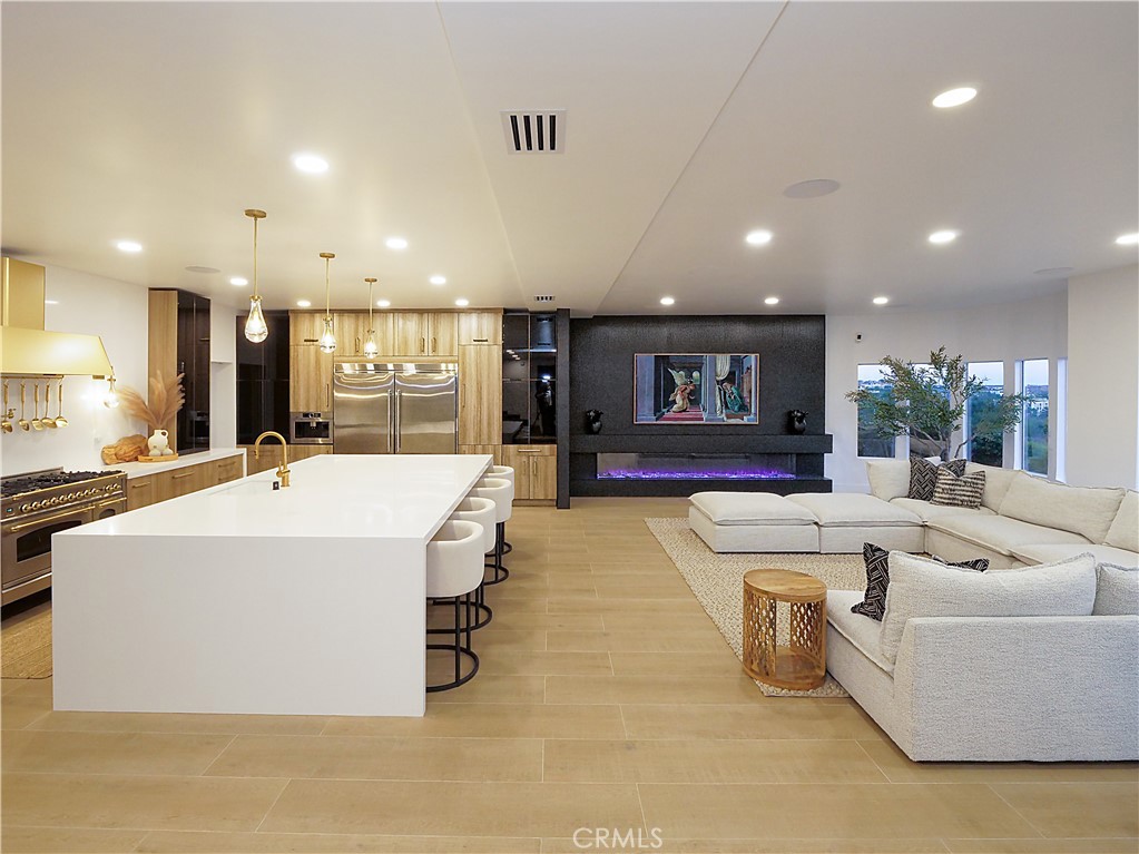 32551 Seacliff Drive