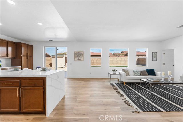 Detail Gallery Image 14 of 69 For 37920 Pisces Cir, Palmdale,  CA 93552 - 5 Beds | 4 Baths