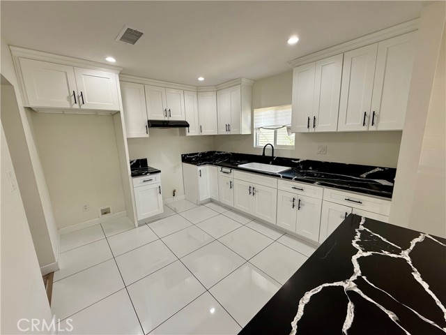 236 S 5th Street, Montebello CA: https://media.crmls.org/medias/b471ce7d-d422-4fba-bc2f-36370fa442bc.jpg