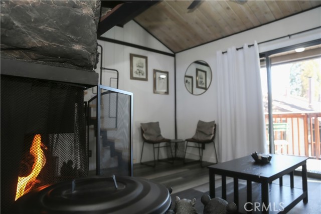 Detail Gallery Image 15 of 34 For 861 Thrush Dr #30,  Big Bear Lake,  CA 92315 - 2 Beds | 2 Baths