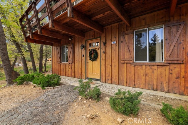 Detail Gallery Image 2 of 47 For 1218 Bow Canyon Ct, Big Bear Lake,  CA 92315 - 2 Beds | 1 Baths