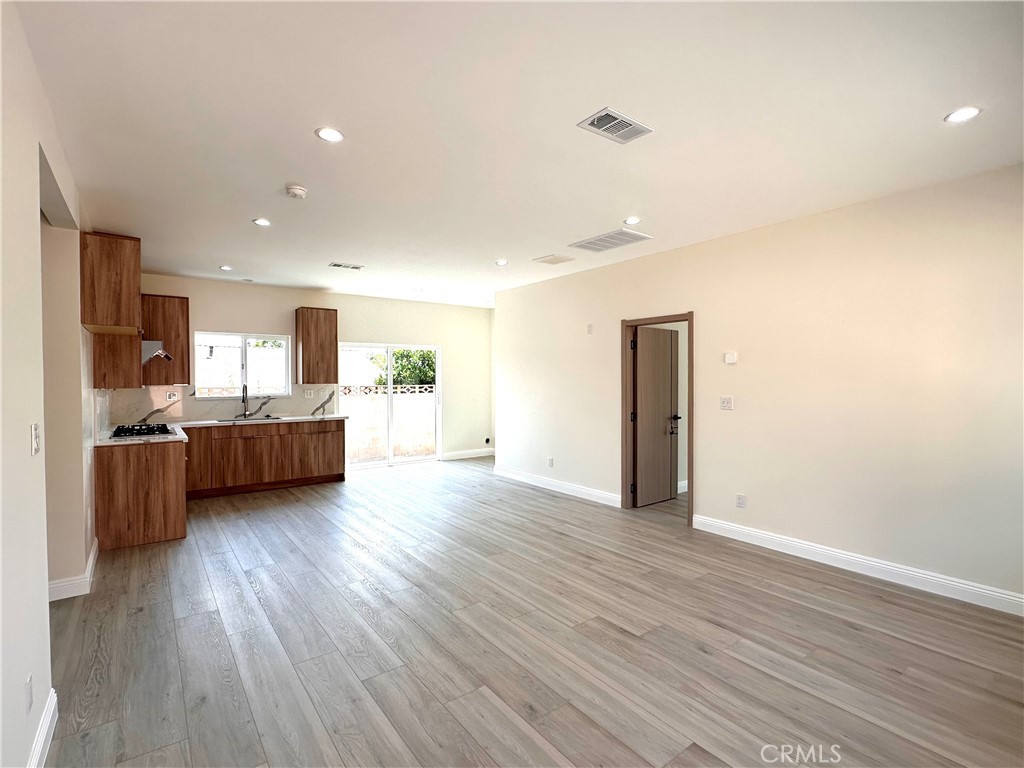 MLS #WS25165113 img 1