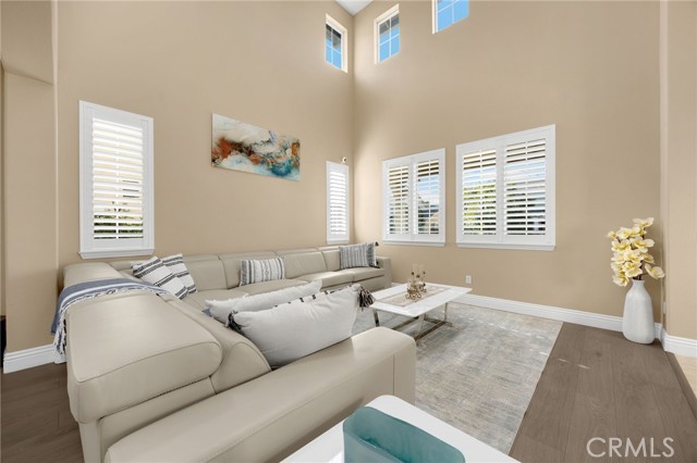 Detail Gallery Image 3 of 38 For 8132 Finch St., Corona,  CA 92880 - 5 Beds | 3 Baths