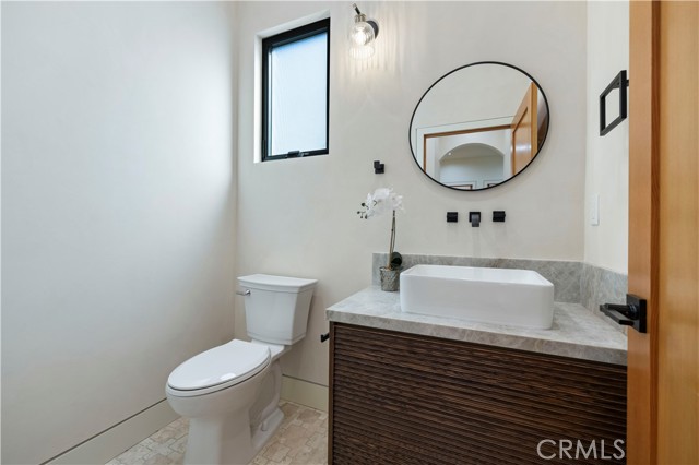 Detail Gallery Image 34 of 73 For 4026 Garden Ave, Los Angeles,  CA 90039 - 5 Beds | 4/2 Baths