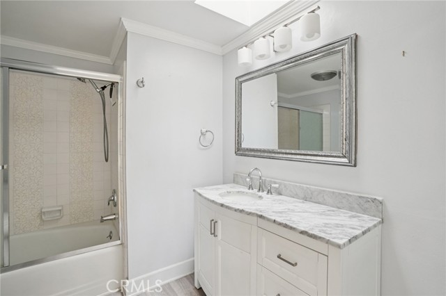 Detail Gallery Image 30 of 33 For 100 Hermosa Ave 3a,  Long Beach,  CA 90802 - 2 Beds | 2 Baths