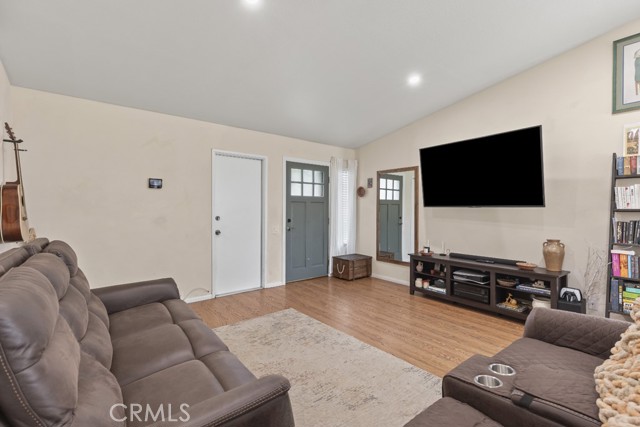Detail Gallery Image 9 of 41 For 16251 Malaga St, Fontana,  CA 92336 - 2 Beds | 1 Baths