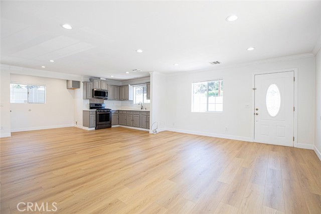 Detail Gallery Image 15 of 50 For 10531 Greenburn Ave, Sunland,  CA 91040 - 5 Beds | 4 Baths