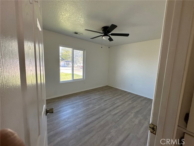 Detail Gallery Image 6 of 11 For 4010 Sierra Ave., Norco,  CA 92860 - 6 Beds | 4 Baths