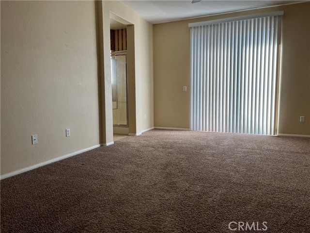 Detail Gallery Image 7 of 11 For 9364 Fieldstone Ave, Hesperia,  CA 92345 - 3 Beds | 2 Baths