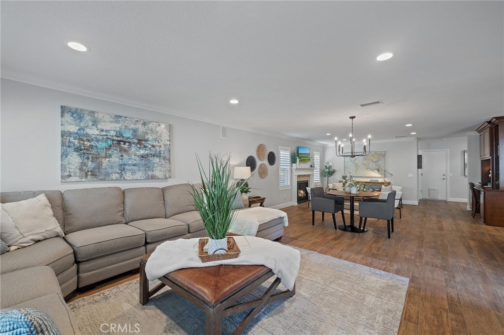 MLS #OC25228132 image #13