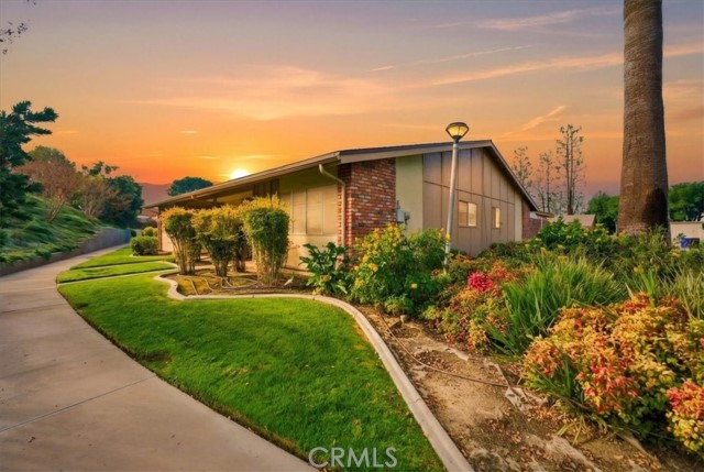 Detail Gallery Image 2 of 20 For 22745 Palm Ave #H,  Grand Terrace,  CA 92313 - 3 Beds | 2 Baths