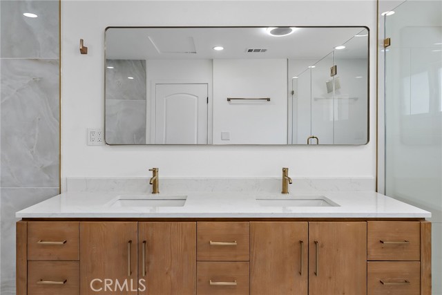 Image 43 of 74 For 19617 Enslow Drive