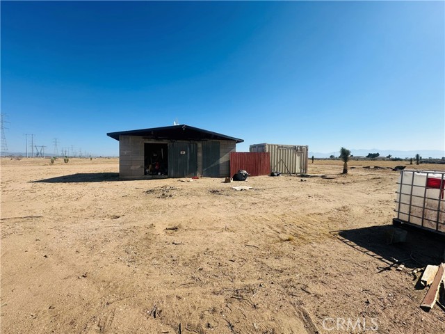 13454 Gabriel Road, Victorville CA: https://media.crmls.org/medias/b4793cd7-59a5-4e59-a8c5-38c902a3ea6f.jpg