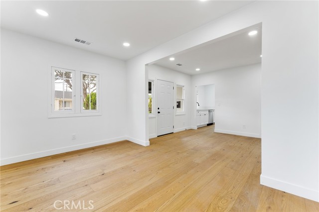 Detail Gallery Image 11 of 28 For 2560 Las Flores St, Alhambra,  CA 91803 - 2 Beds | 1 Baths
