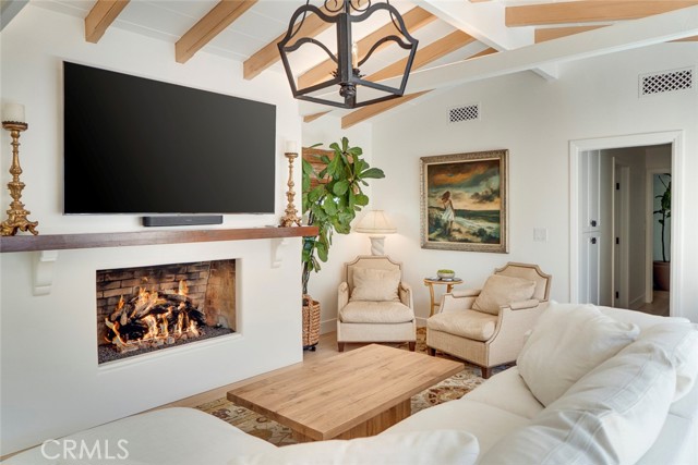Detail Gallery Image 14 of 64 For 106 via Cordova, Newport Beach,  CA 92663 - 2 Beds | 2 Baths