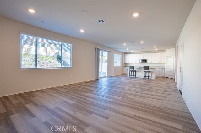 Detail Gallery Image 18 of 30 For 19536 Hanging Rock Rd., Lake Elsinore,  CA 92532 - 4 Beds | 3 Baths