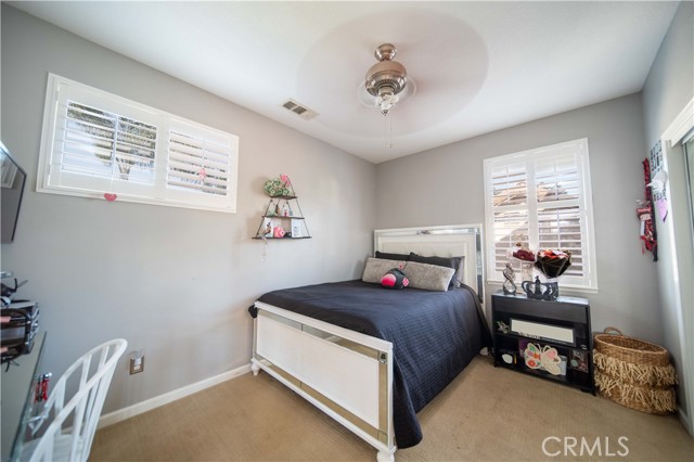 6028 W Evergreen Avenue, Visalia CA: https://media.crmls.org/medias/b47a2f2b-7025-4e6c-8136-09675c1759b9.jpg
