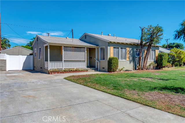 11121 Loch Avon Dr, Whittier, CA 90606