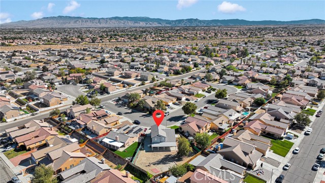 13446 Dover Lane, Victorville CA: https://media.crmls.org/medias/b47b3e36-cc91-447c-8ace-88f0130dd9c5.jpg