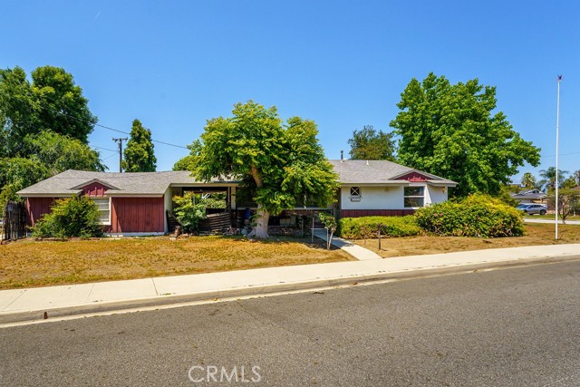 Detail Gallery Image 1 of 1 For 2407 E Walnut Creek, West Covina,  CA 91791 - 3 Beds | 2 Baths