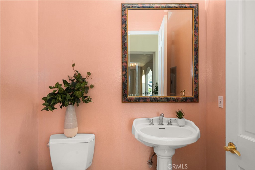 https://media.crmls.org/medias/b47b830c-d427-47cd-b689-b635b8053612.jpg?preset=X-Large