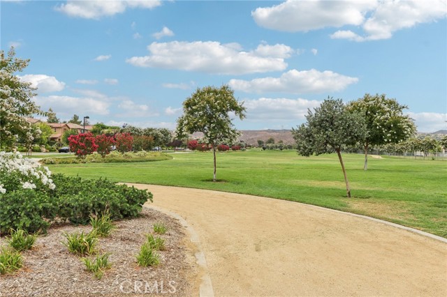 28519 Pietro Drive, Valencia CA: https://media.crmls.org/medias/b47b8b3e-339c-490b-afff-8a7096370c28.jpg