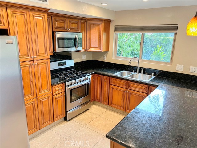 Detail Gallery Image 2 of 27 For 33932 El Encanto Ave a,  Dana Point,  CA 92629 - 2 Beds | 2 Baths