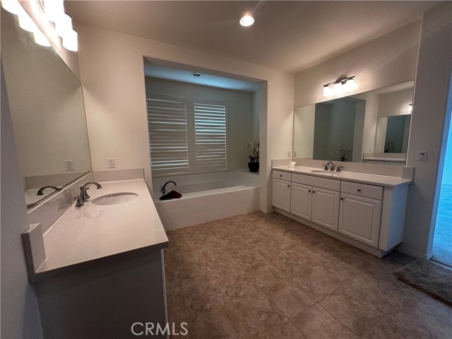 Detail Gallery Image 14 of 20 For 886 E Weeping Willow Dr, Azusa,  CA 91702 - 5 Beds | 4/1 Baths
